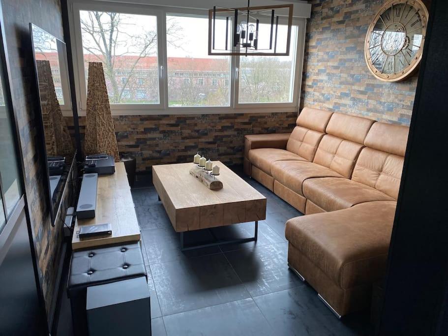 Au Petit Bonheur Imprevu Apartment Дуе Екстериор снимка